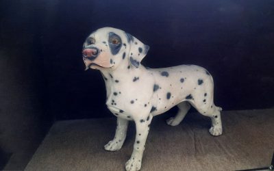 Figuras que convierten espacios en experiencias de marca