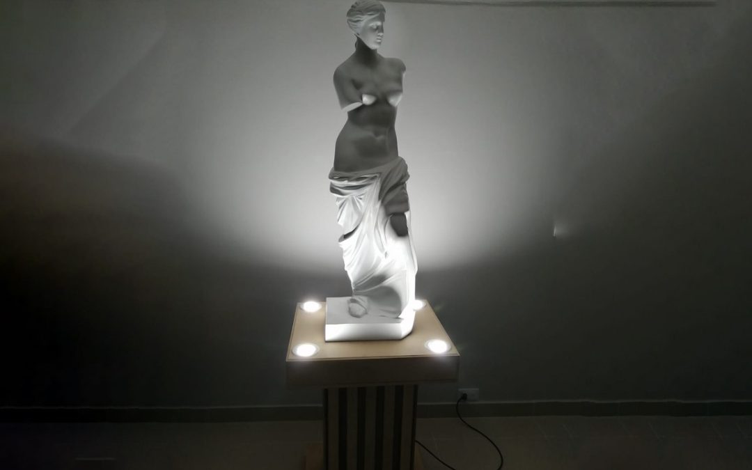 Producción de esculturas de fibra de vidrio profesional